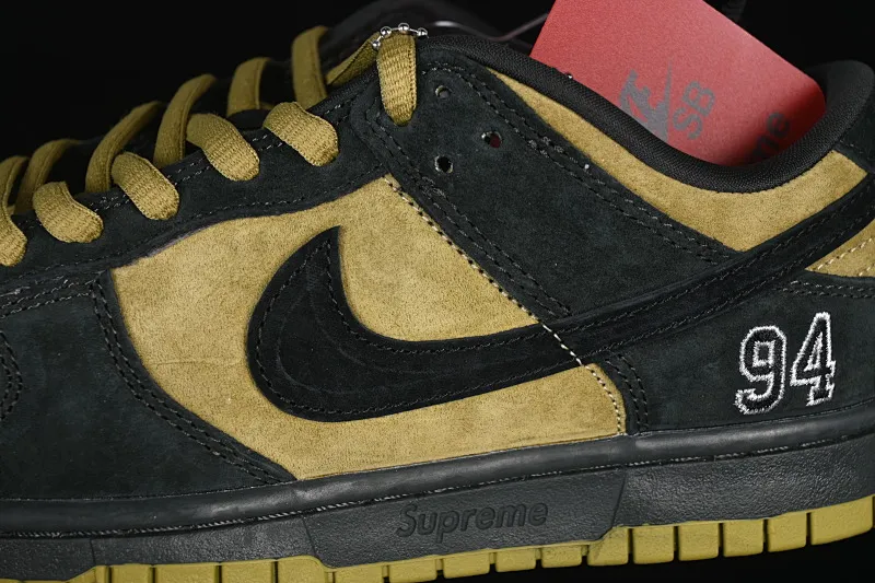 All Categories Nk SB Dunk Series Nk SB Dunk Low Low-top sneakers Supreme x Nike Dunk SB Dunk Low joint brown and yellow low-top casual skateboard shoes HQ8487-300